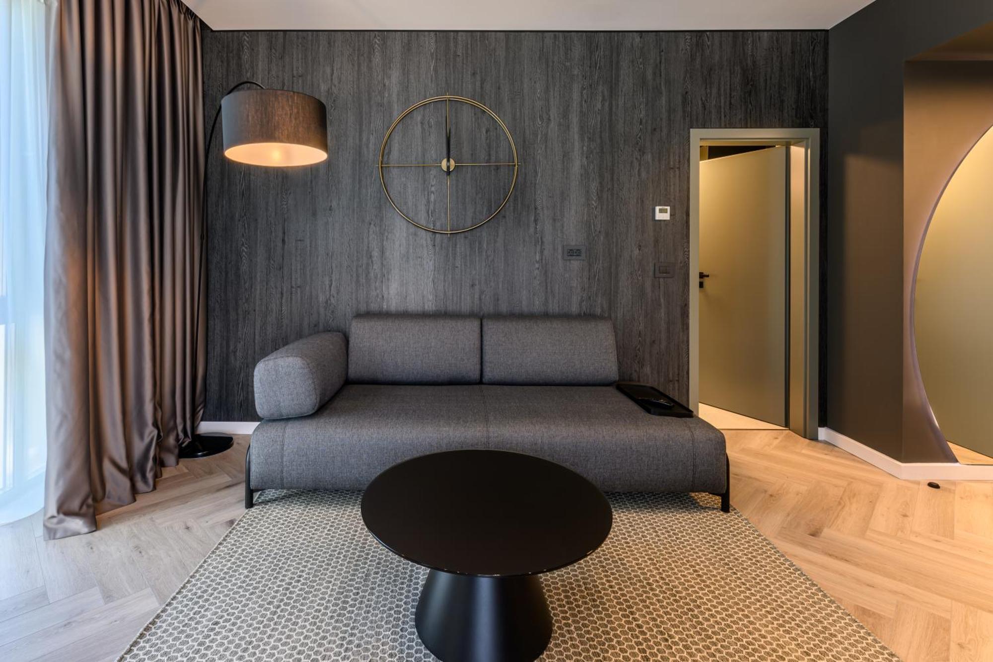 Luna Residence Villa Timişoara Extérieur photo